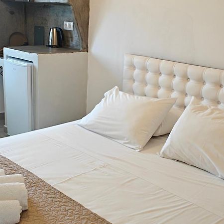 Joannes Vacation Rooms Adamantas  ภายนอก รูปภาพ