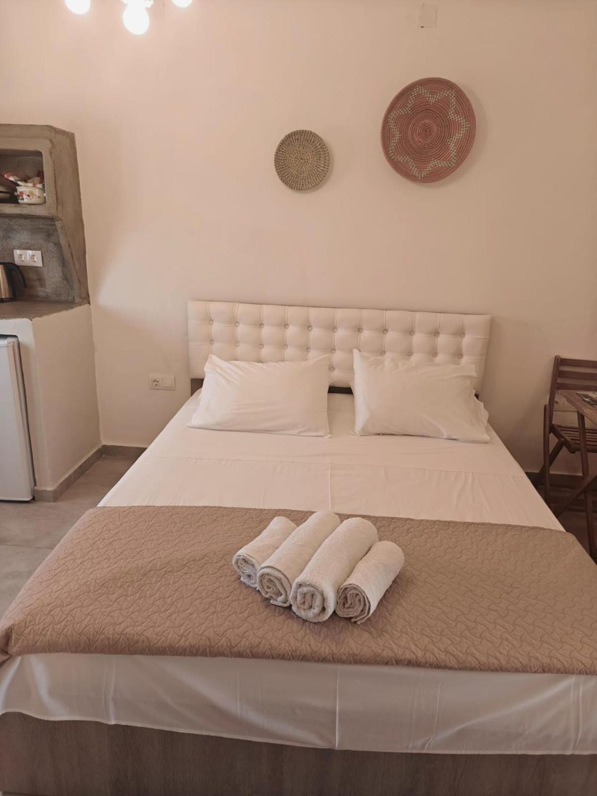 Joannes Vacation Rooms Adamantas  ภายนอก รูปภาพ